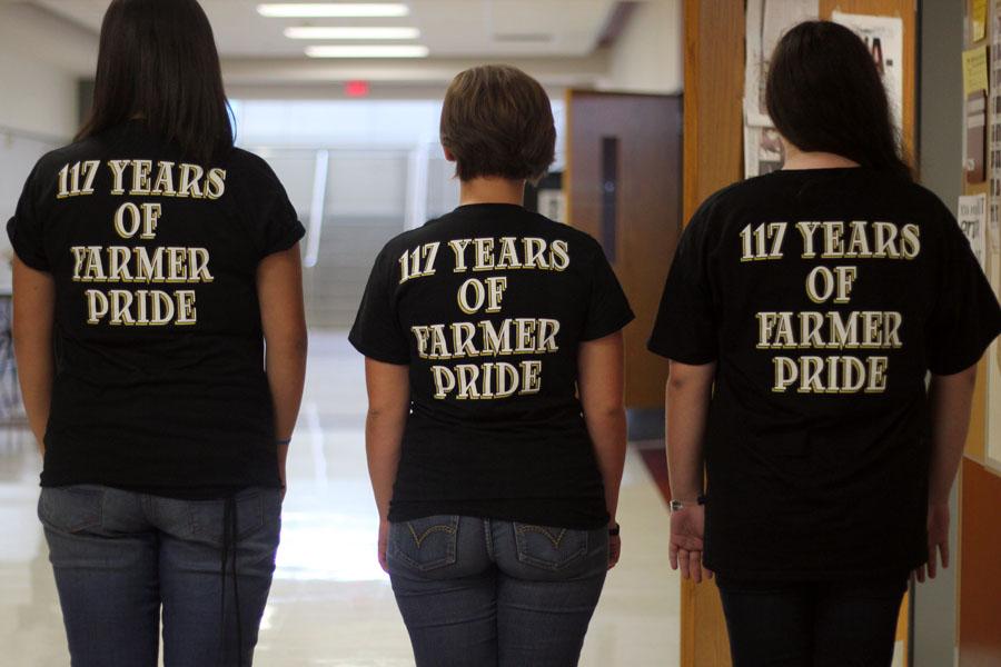 Students wear this year's Homecoming shirt during Homecoming week on October 8.