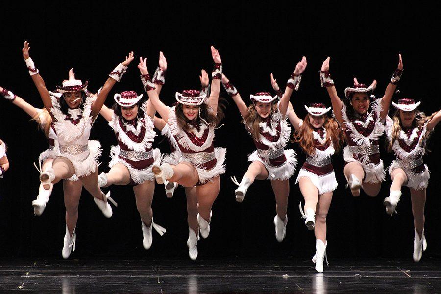 The Famerettes end the show on a good note with their dance routine to