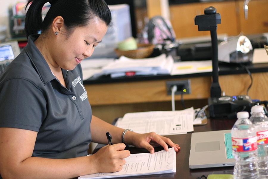 Physics teacher recalls life in Phillippines