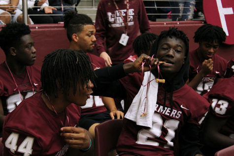 Slideshow: Football vs. Grand Prairie pep rally
