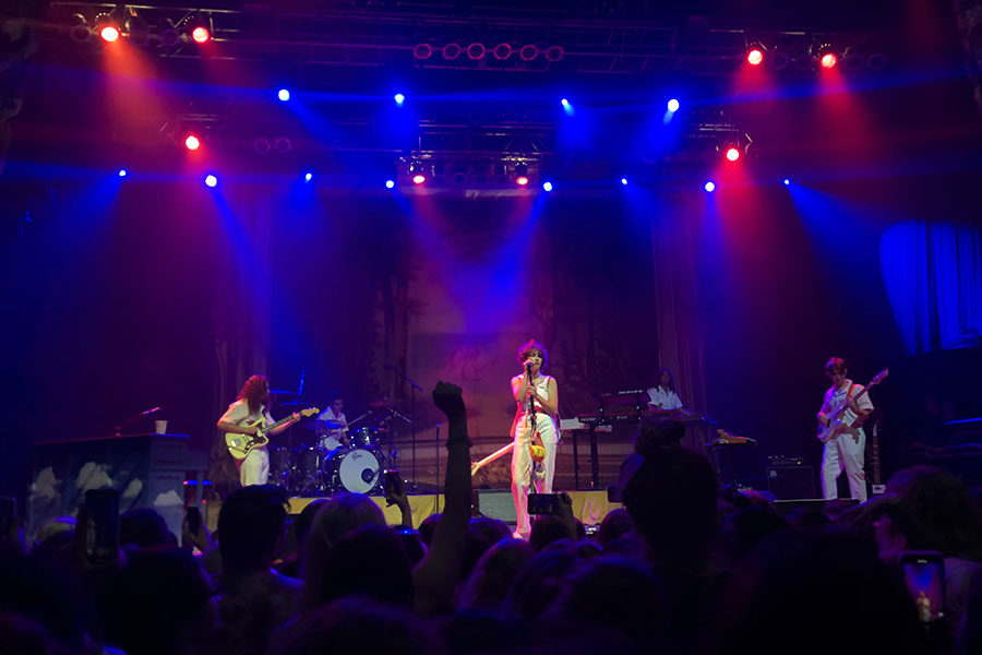 King+Princess+pauses+during+her+concert+at+the+House+of+Blues+on+Saturday%2C+Oct.+6+to+talk+to+the+audience.